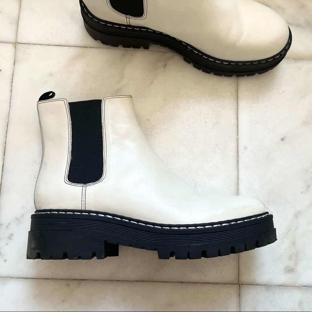 Marc Fisher Chelsea/Ankle Boots LTD Pirro Lugsole White Platform Size 8.5
